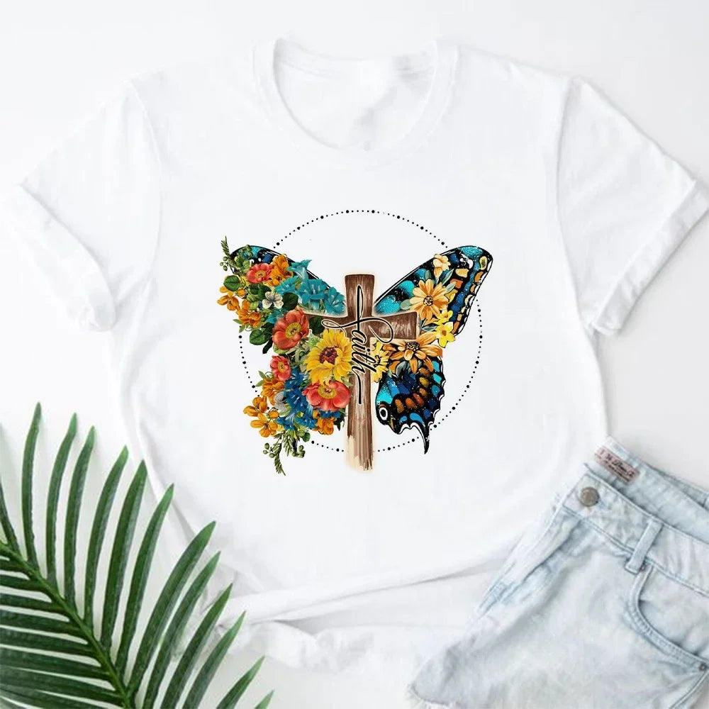 Jesus Is King Graphic Tee – Faith, Hope & Streetwear Style